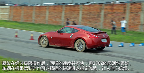 �S���S��Ȥ ِ���w��ծa(ch��n)��܇370Z/GT-R