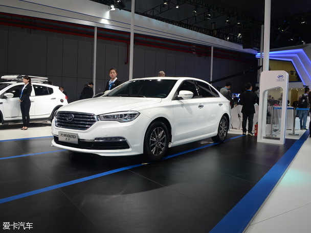 ������܇2015������820EV