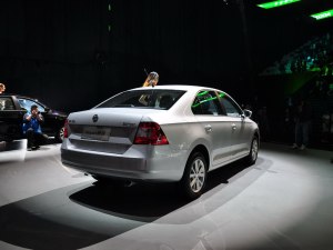 ˹���_(d��)�Ϻ���˹���_(d��)��J2013�� 1.4L �քӘ��x��