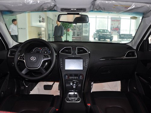 ������܇(����)  2.0T �Ԅ�(d��ng) �п��_(t��i)���w