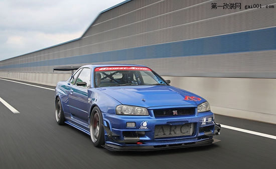 �ձ�������(j��)��܇��800ƥ�ծa(ch��n)GT-R R34���b��4��