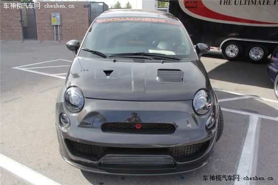 ����֮Ы SEMA�ϵķƁ���500 Abarth���b SEMA���Ɓ���500 Abarth����܇���b