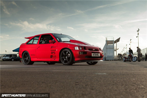 ������������ف��u ����Escort���b�b�p