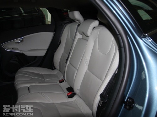 �֠���2013���֠���V40