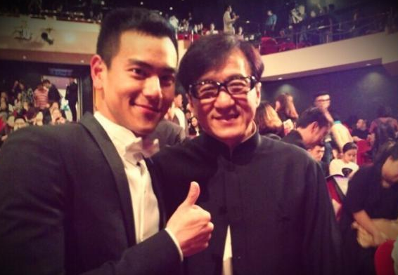 �����̳���