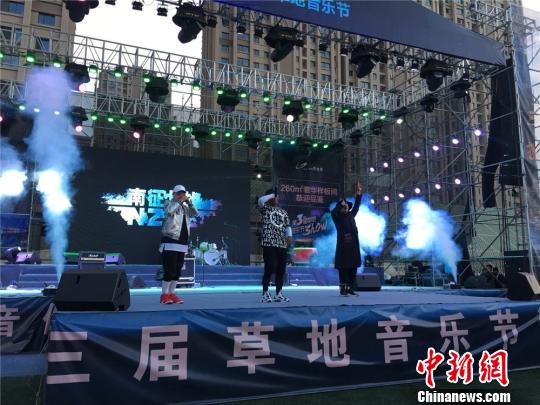 �m���e�k�ݵ�������(ji��)������У����c����ͬ�_�˸�