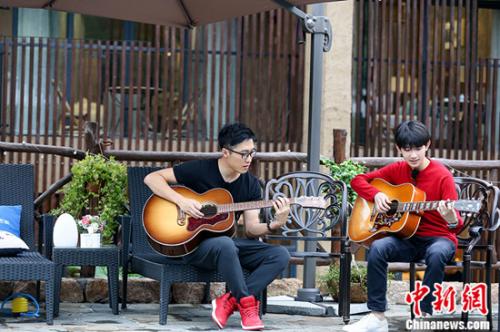 ��Դ��������һ��̽ӑ����