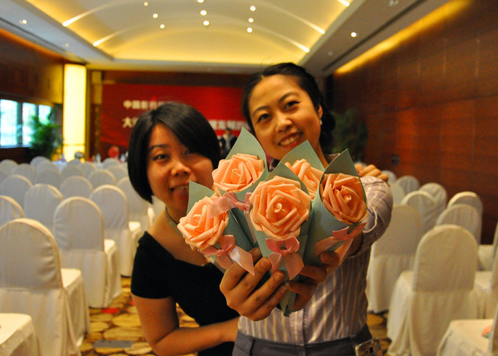 ���r���������_�����ְl(f��)������Щ������С���������M(j��n)��ӬF(xi��n)����