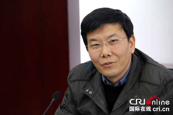 �DƬĬ�J(r��n)��(bi��o)�}