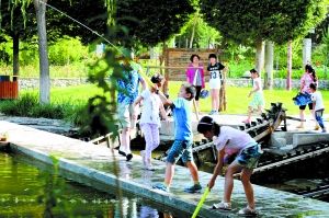 7��13�����m���M(j��n)�롰�������족����ߚ�؞�32.1�档�D��С���т�?c��)��m��ˮ܇(ch��)���[�@ˮ��߅�����������ϯӛ�� �Ꮚ(qi��ng) �z