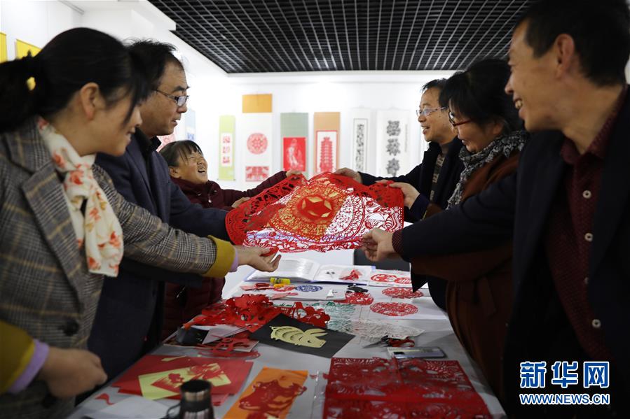 ���Ļ�����1�����C��(hu��)�������м���ˇ�g(sh��)