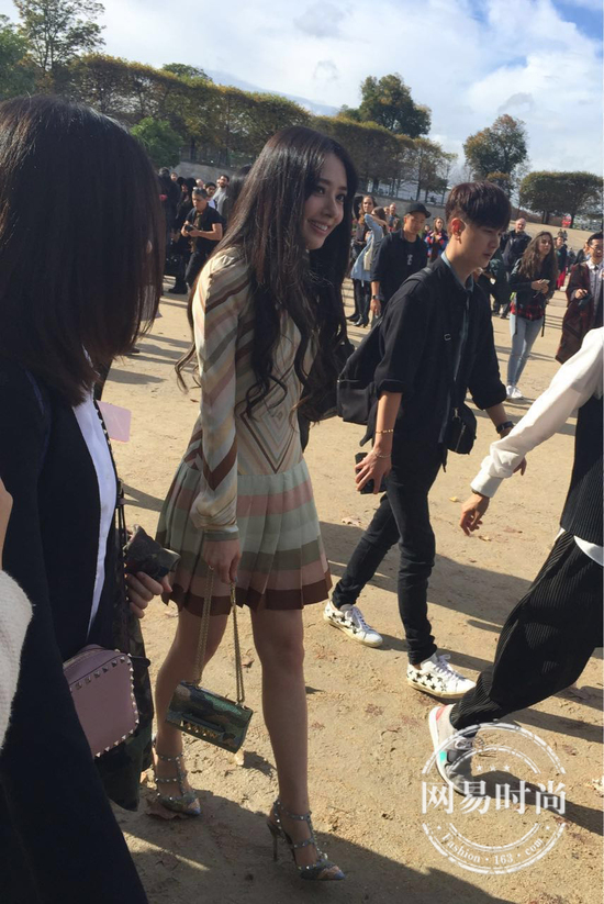 ��(d��ng)��Ů�����K�p 2016����Valentino���D(zhu��n)�����L(f��ng)