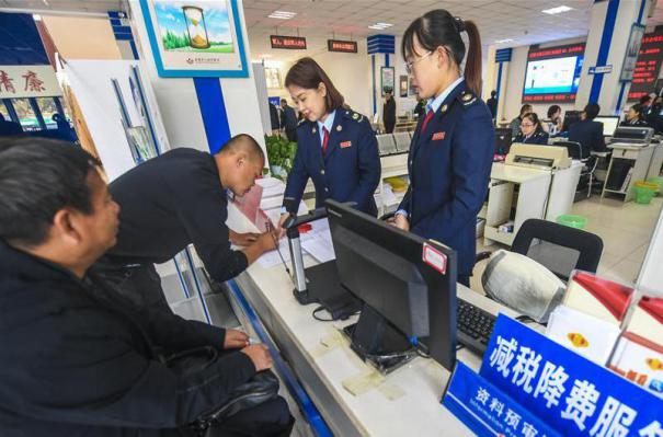 ����(j��ng)��(j��)����1���ӱ��䏊(qi��ng)�����M(j��n)�p�����M(f��i)