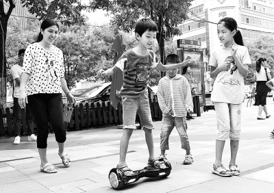 ��ȫ�[���� ��(d��ng)�ġ�����������׃�ɡ��R·���֡�