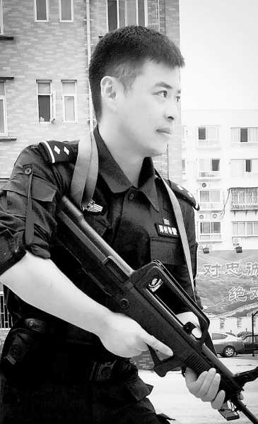 �p��(ji��)���� ����8�f(w��n)�񾯊^��(zh��n)�ڰ�������һ��