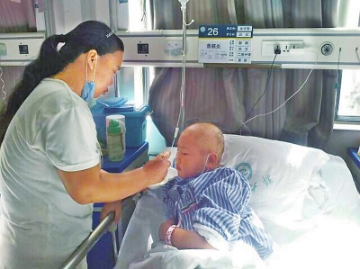 ����11�q���؃�ͯ����Ѫ��ĸ�H�W(w��ng)�ό�������