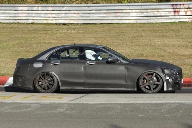 [����܇Ӎ]ȫ�±��YC63 AMG����2015���Ƴ�