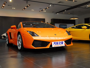 �m�������m������Gallardo2008�� LP 560-4