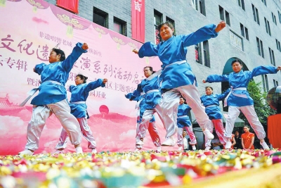 �뿴���zչ�݆�?Ո(q��ng)������Ą�(chu��ng)�Ļ��a(ch��n)�I(y��)�@��