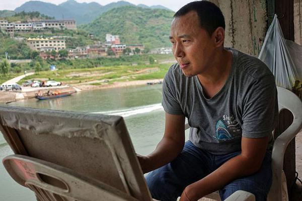 �������е�é�_