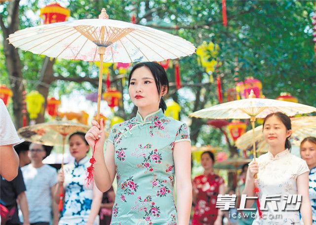 ���۹��(zh��n)�ĝh����׌�ο͸е����B(y��ng)�ۡ��Lɳ���ȫý�wӛ�� �u�� ���A �zӰ���