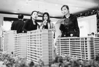 ����(d��ng)�a(ch��n)�y(t��ng)һ��ӛ�����������ж������ҕ���������l(f��)չ  ����ĸ