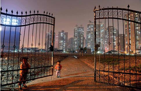 11��18����λ���Ϻ����➩���ą^(q��)����S�օ^(q��)���Ҷ�13��15�؉K����(j��ng)�^(gu��)�ɻغϵĸ�(j��ng)�ģ���248.5�|Ԫ�Ŀ��r(ji��)��׌?zhu��n)��ɞ��Ϻ�����ȫ�?gu��)����Ŀ��r(ji��)�������D�����Ϻ����Ҷ�15̖(h��o)�؉K��