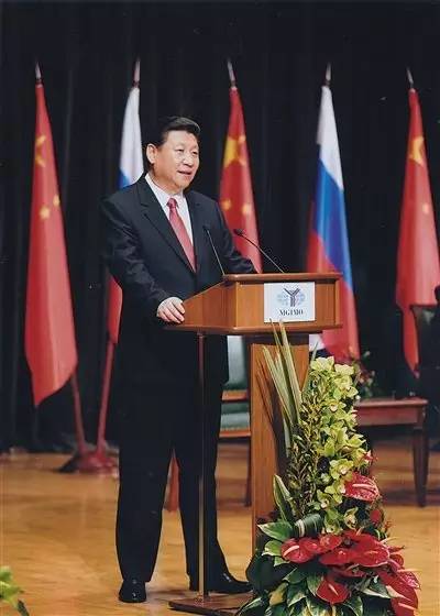 ��2013��3��23�գ���(x��)��ƽ��Ī˹�Ƈ��H�P(gu��n)ϵ�W(xu��)Ժ�l(f��)�����v��