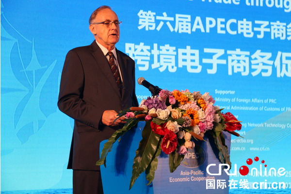 �DƬĬ�J(r��n)��(bi��o)�}