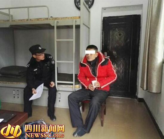 �����ɳ����r���T���_��ֻ����һֻЬ�����侯�����D��