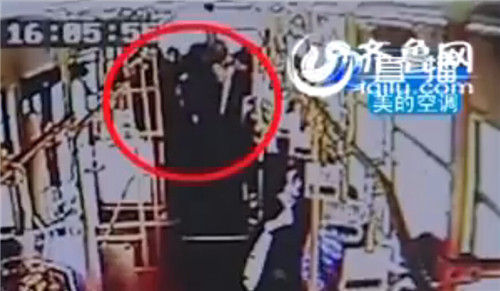 Ů�˿ʹ��[����40��� ׷��˄�(w��)�T��r܇�v���