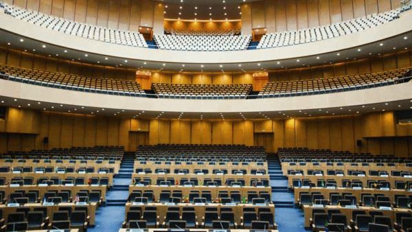 λ�ڰ������ȁ��׶��ķ���(li��n)�˿��������Ї��OӋ��Ͷ�Y�޽� �DƬ����Quartz�W(w��ng)վ