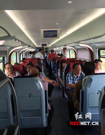 (��܇�M�ܮ�(d��ng)?sh��)�����gӭ��)