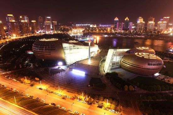 λ�����ݵĺ���ˇ�g(sh��)�����_(t��i)���������硱�W(w��ng)վ