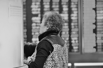 ���V���F(xi��n)���y���(f��)��ϵ�j�� ��ֻ������ȫ���µ�