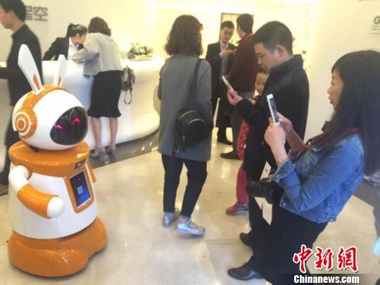 ؓ(f��)؟(z��)ӭ�e�ęC(j��)���ˡ��ǿ��á����������w �z