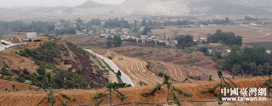 (�W(w��ng)�j(lu��)ý�w���D(zhu��n)��)�a(ch��n)�I(y��)��ؚ��ֺӱ��׿hؚ�F֮��