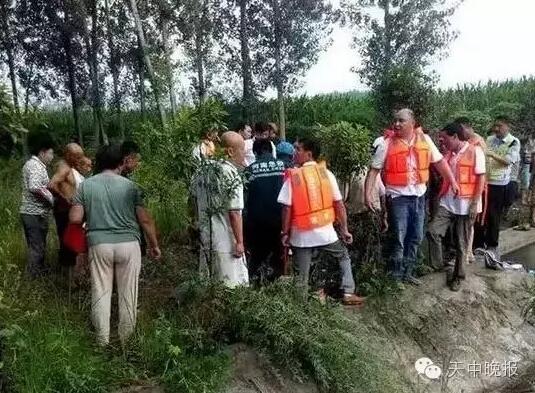 �v�R��ɺ�ͯ��ˮ���� �����ѳɺ��ӵ�һ����