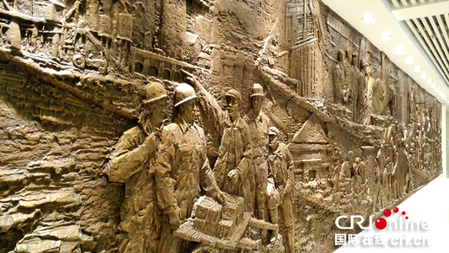 �DƬĬ�J(r��n)��(bi��o)�}