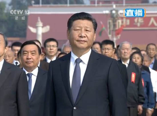 �׶���������ֳ��r������������Ӣ�ۼo(j��)����(du��)�C�����������аװl(f��)�n�n���ϑ�(zh��n)ʿ����ͬ־��Ҳ�г����������W(xu��)�������ꃺͯ��