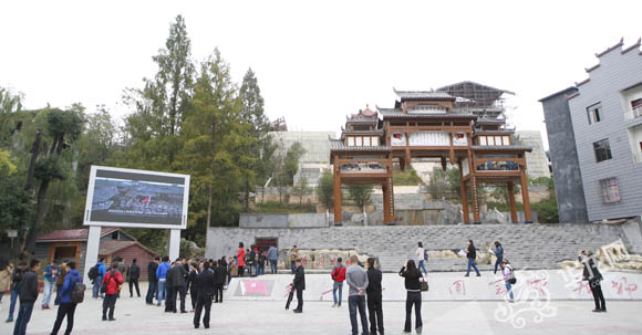 ���W(w��ng)�jý�w���D�ġ��tɫ�υ^(q��)��������ʾ������ �ؑc����������ɫ�����N·��