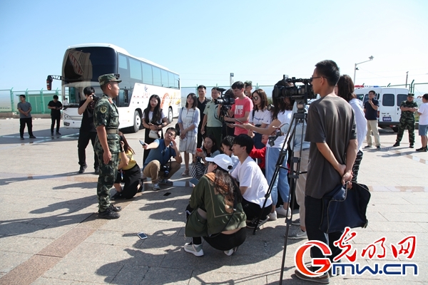 ���r�����Ҹ�������߅����׌�Ҹ��������v�r�������W(w��ng)ý�����w�(y��n)�½�֮���¡�