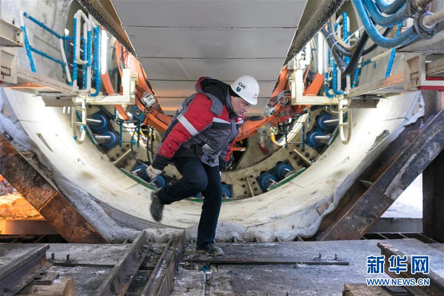 ׌��ӿ�Ļ�ˮ�R�ɸ��|(zh��)���l(f��)չ�Ĵ��������ȫ���ɕ����^�M(j��n)�Ї��İl(f��)չ����