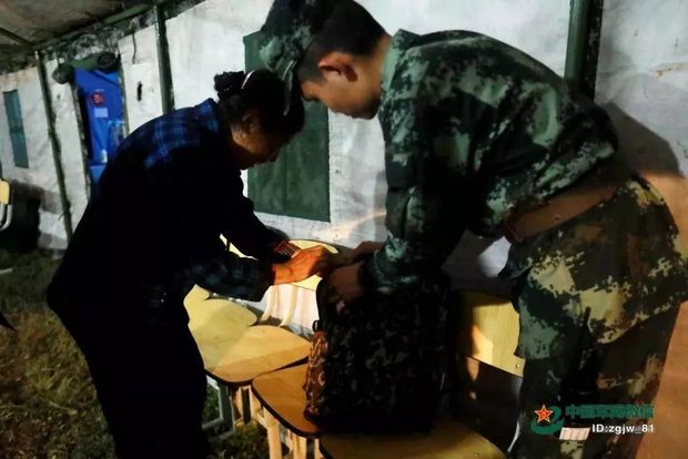 �@�β���30���ҕ�l��׌܊�˸е�ů����