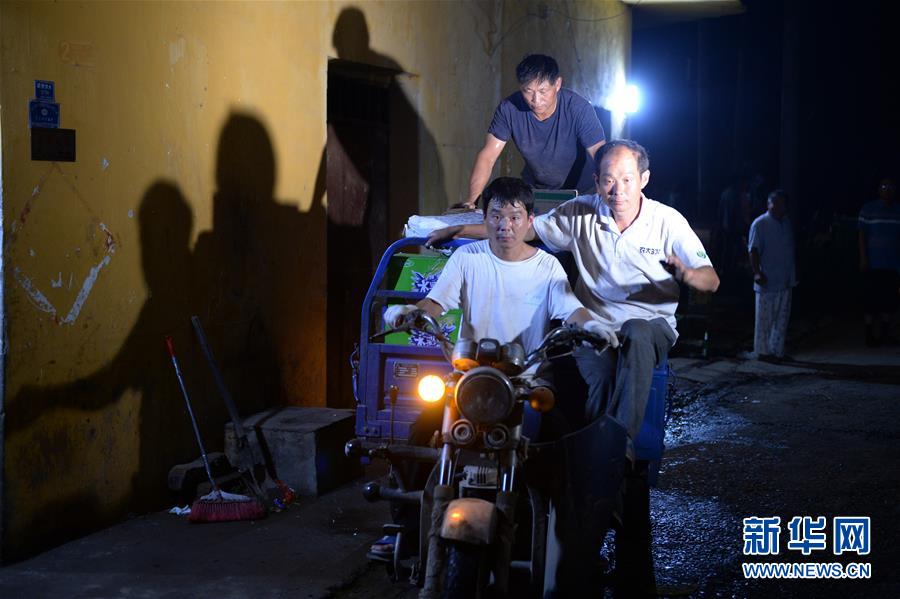 ������(x��)��ƽ�r(sh��)���Ї�(gu��)��ɫ���(hu��)���x˼��ָ���¡����r(sh��)����������ƪ�¡���(x��)��ƽ����(sh��)ӛ�P(gu��n)���¡��D�Ļ���(d��ng)����13��һ�О������񡪡���(xi��)��ȫ��(gu��)��Ѵ�Ȟ�(z��i)ȡ���A�����ش����֮�r(sh��)