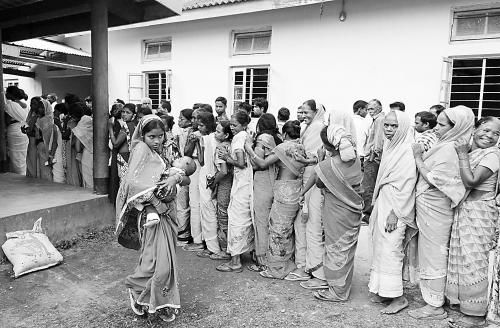 7��,ӡ�ȴ��x����,�ϲ�����ċDŮ����ͶƱ��