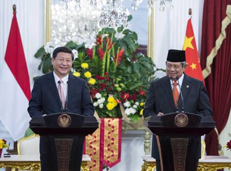 2013��10��2����������ϯ��(x��)��ƽ���ż��_(d��)ͬӡ�����������y(t��ng)�K�����e�Е�Մ���@�Ǖ�Մ������(x��)��ƽ�c�K���干ͬ��Ҋӛ����
�zӰ�����A��ӛ��  ����