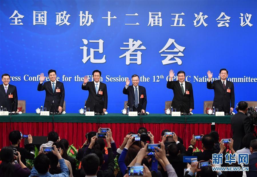 ���ɕ�(hu��)����1�����f(xi��)ί�TՄ������