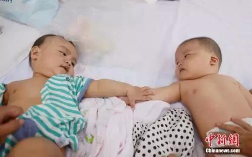 �Y�ψD ���A�� �z